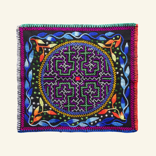 Shipibo Tuch – Noya Rao Kené – 30 × 33 cm