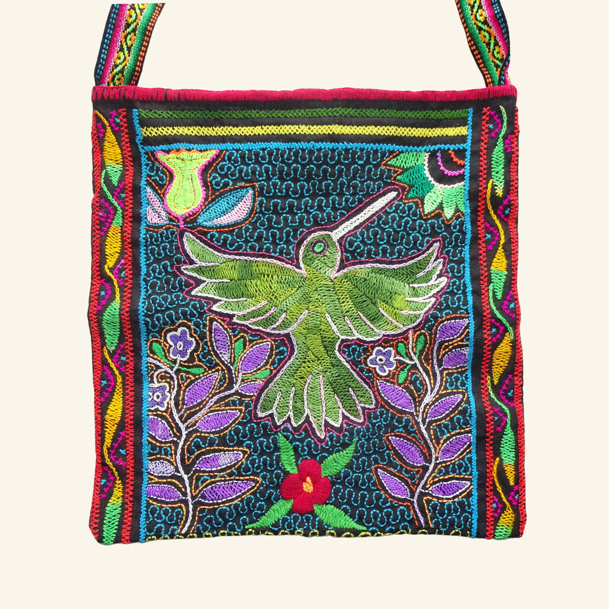 Shipibo Tasche – Kolibri & florale Stickerei