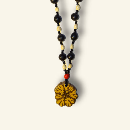 Shipibo Halskette - Handgefertigter indigener Schmuck