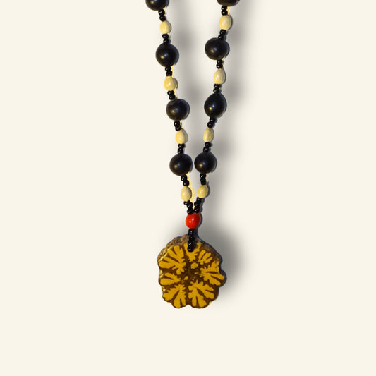 Shipibo Halskette - Handgefertigter indigener Schmuck