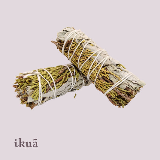 Weisser Salbei Smudge Stick mit Wacholderspitzen (Salvia apiana) 30 Gramm