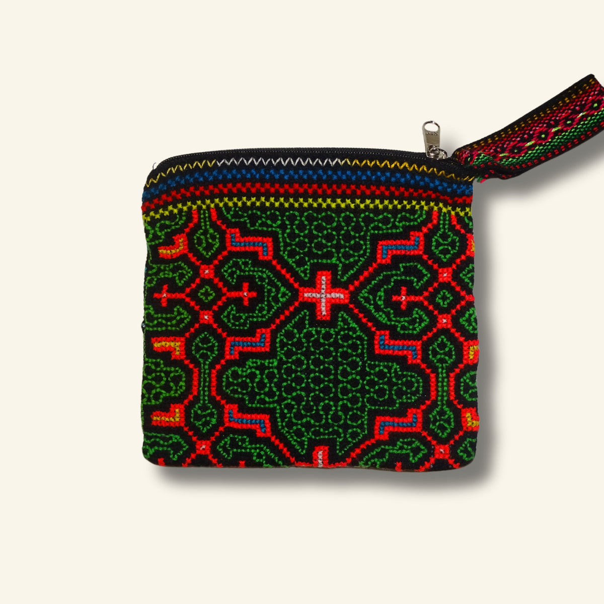 Shipibo Etui – Schwarz Grün Rot – 15 × 17 cm