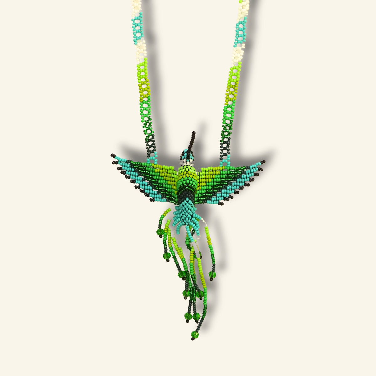Puyanawa Kolibri-Halskette – Türkis & Grün | Handgefertigt in Brasilien