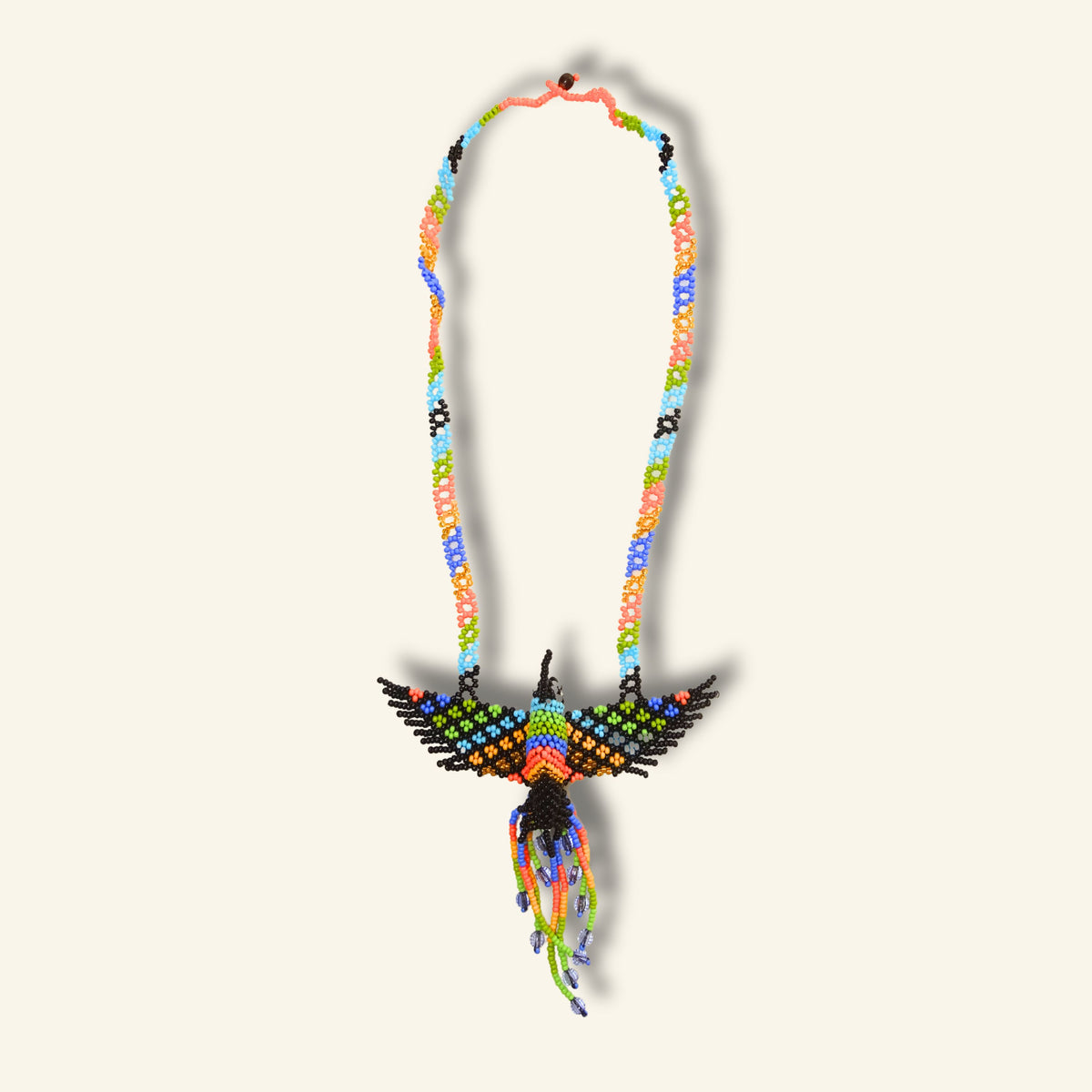 Puyanawa Kolibri-Halskette – Schwarz & Regenbogenfarben