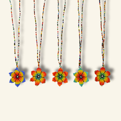 Shipibo Halskette – Marusa-Blüte aus Peru