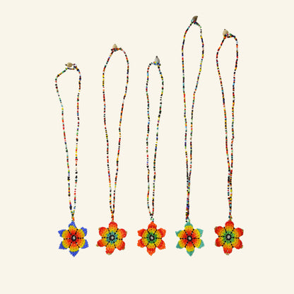 Shipibo Halskette – Marusa-Blüte aus Peru