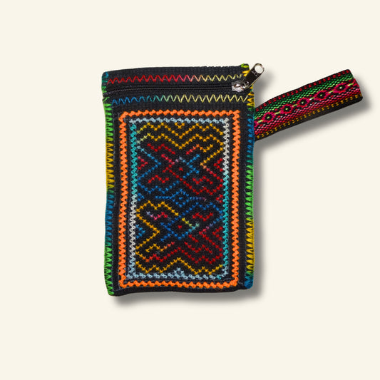 Shipibo Etui – Schwarz Multicolor – 18 × 11 cm